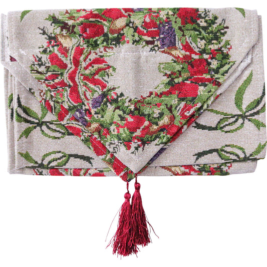 Table Runner with Christmas Wreath