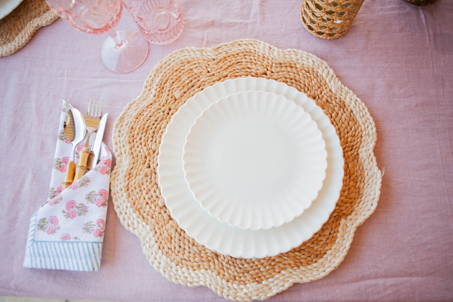 Paloma Scalloped Placemat Set/4