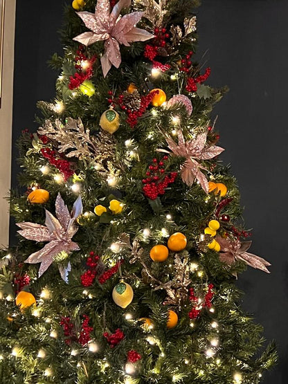 La Dolce Vita Christmas Tree with Lemon Ornaments
